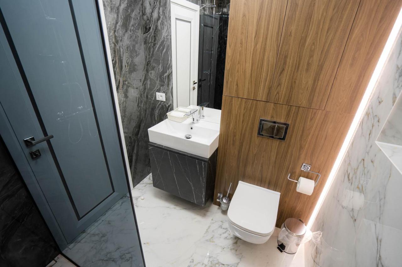 Marwell Residence Suceava Esterno foto
