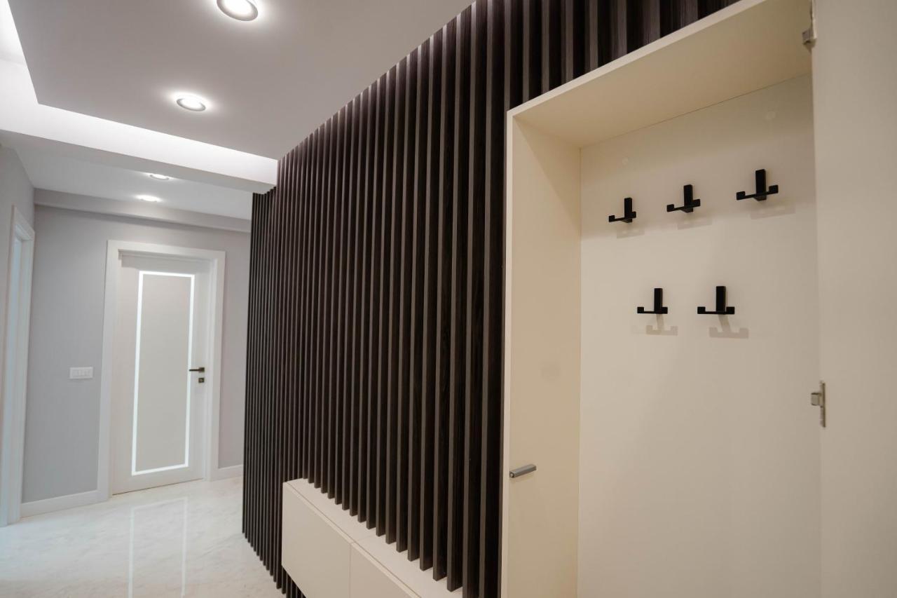 Marwell Residence Suceava Esterno foto