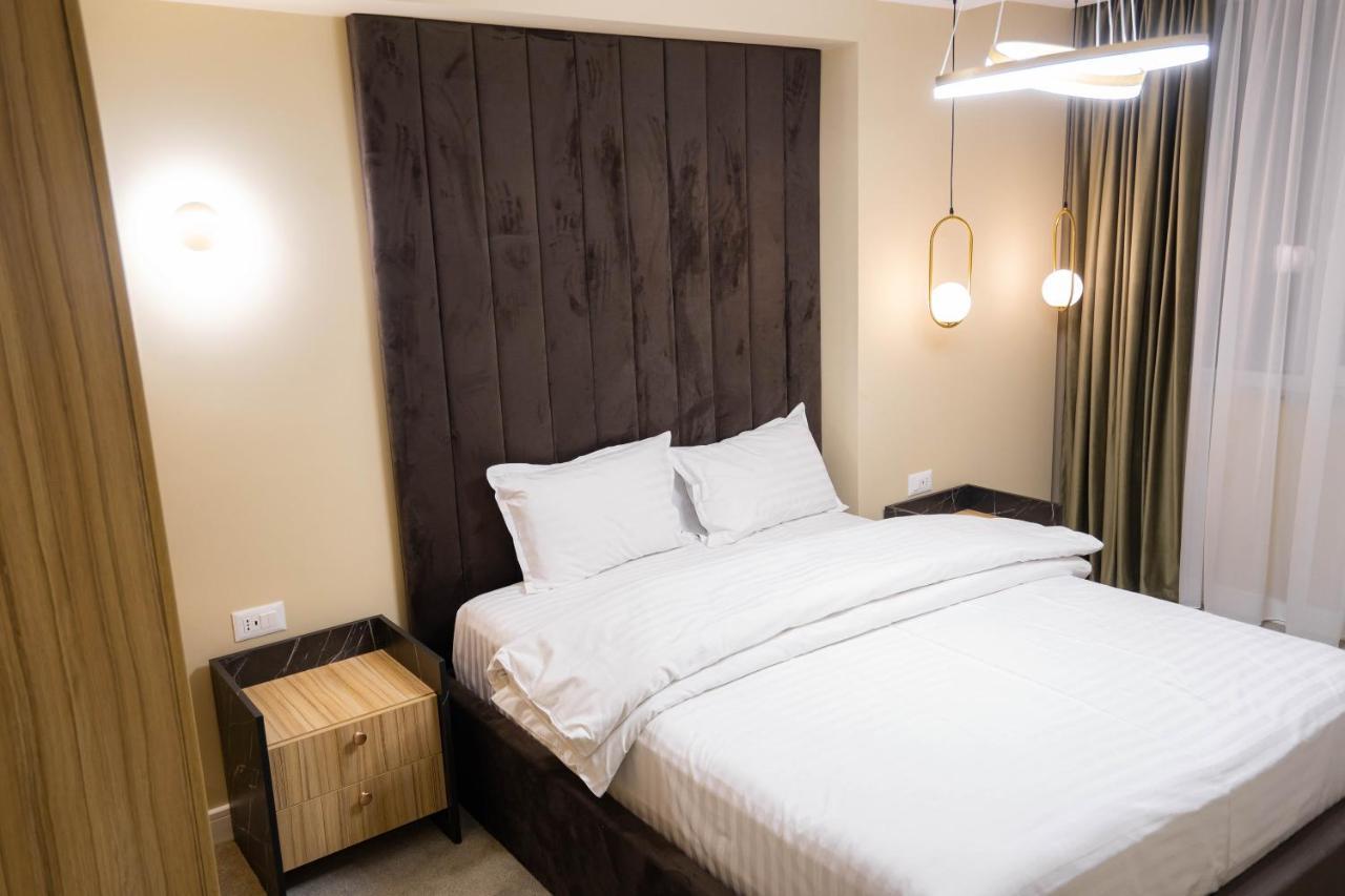 Marwell Residence Suceava Esterno foto