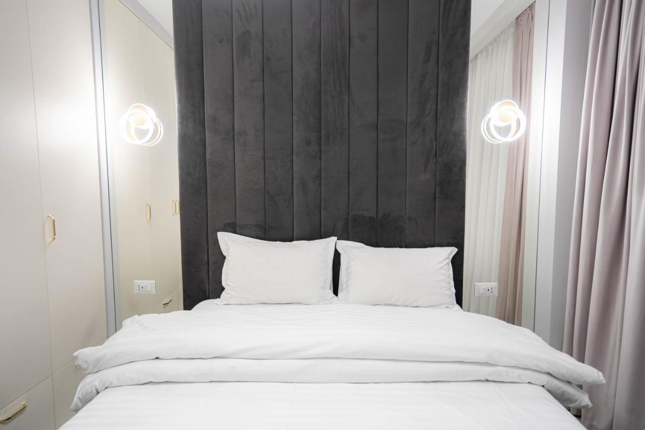 Marwell Residence Suceava Esterno foto