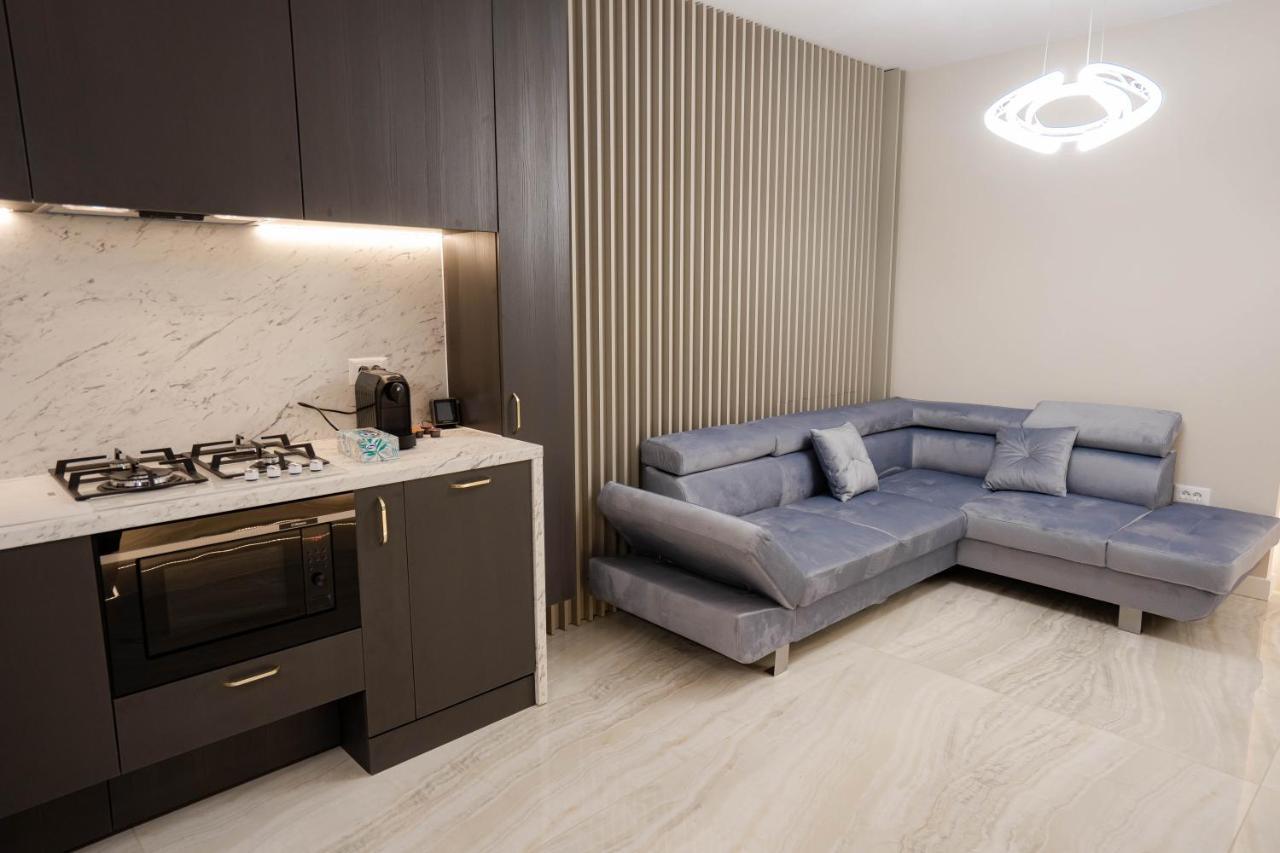 Marwell Residence Suceava Esterno foto