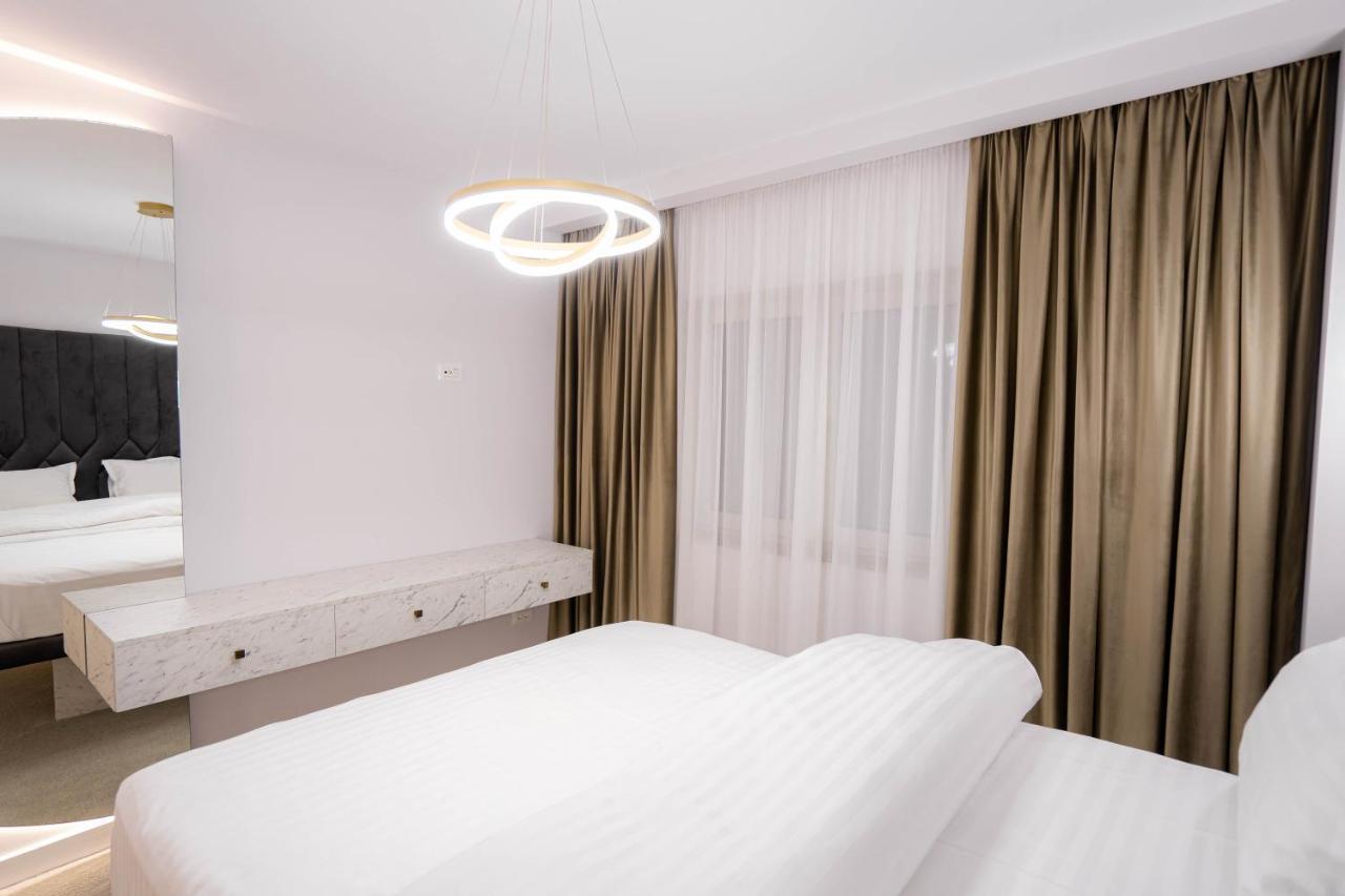 Marwell Residence Suceava Esterno foto