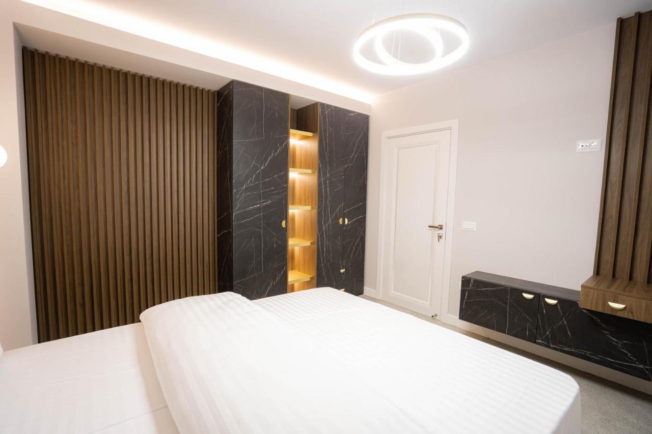 Marwell Residence Suceava Esterno foto